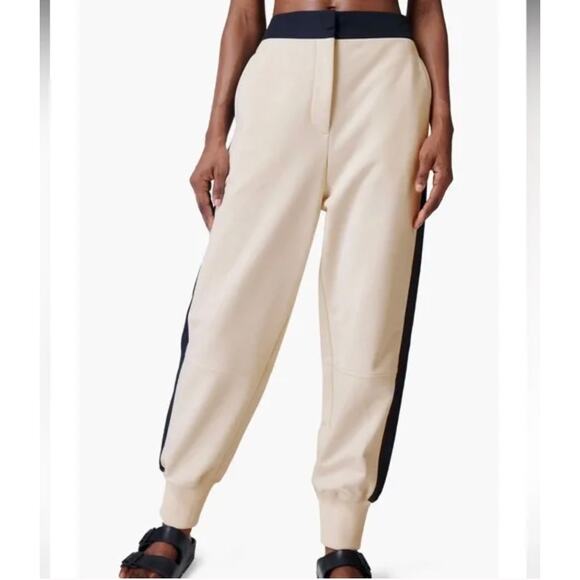 NWT‎ Sweaty Betty Alabaster White Riley Cuffed Jogger Pants Size 8 Womens - Picture 1 of 11